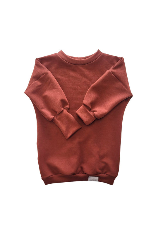 Eco-friendly kids' clothing – gender-neutral Chestnut grow with me sweater, sustainably made in Canada.