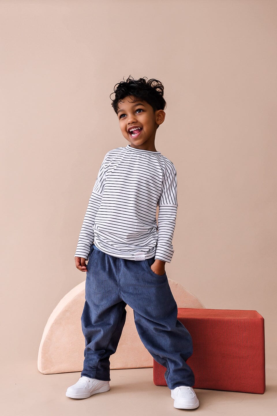 Grow with me Corduroy Pants | Midnight Blue Kid's Stuff [Trucs d'enfants] 