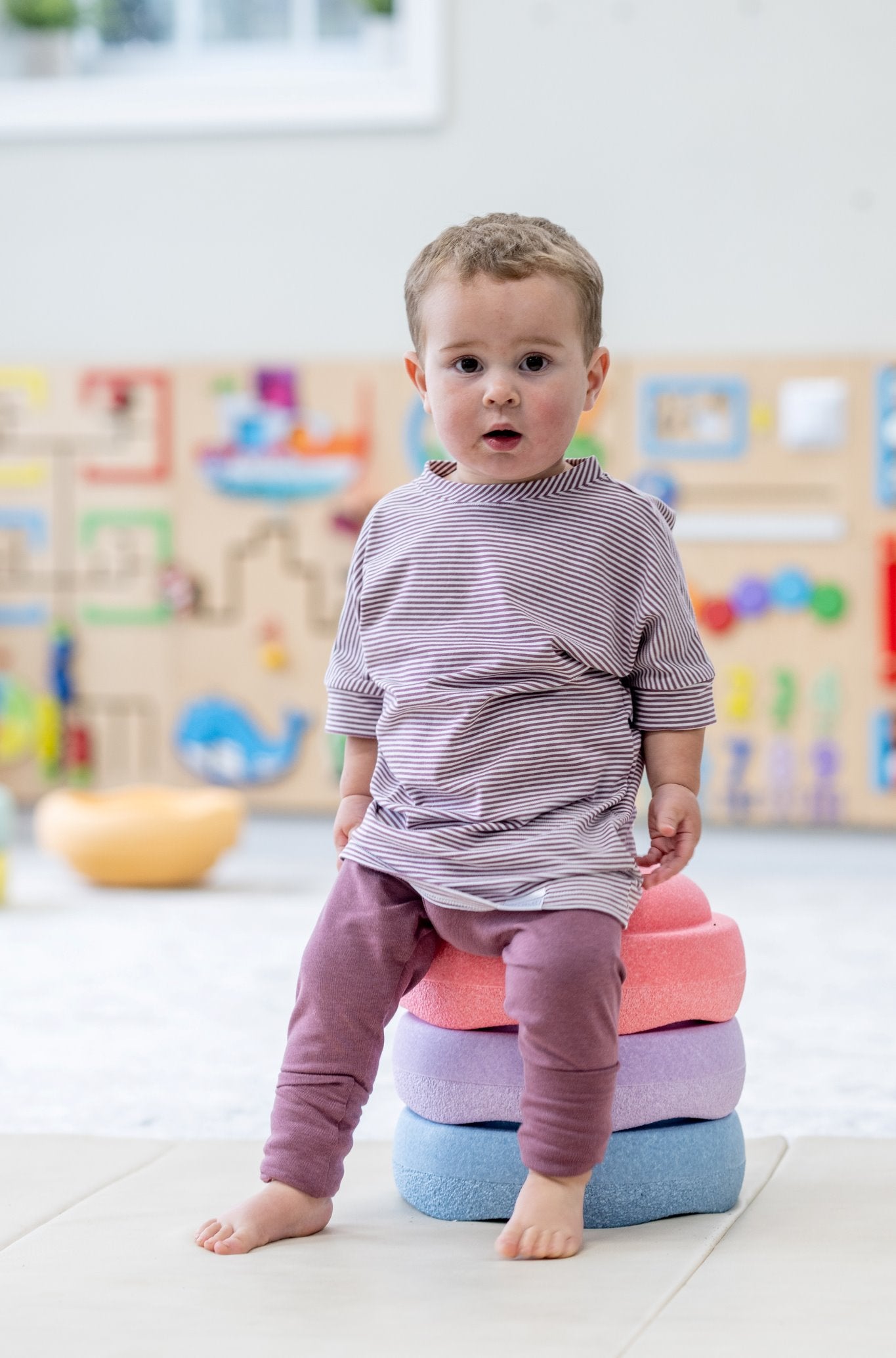 Rose Brown grow-with-me leggings for toddlers, made from soft, eco-friendly fabric. Adjustable waistband and cuffs for a long-lasting fit. Ethically made in Canada.